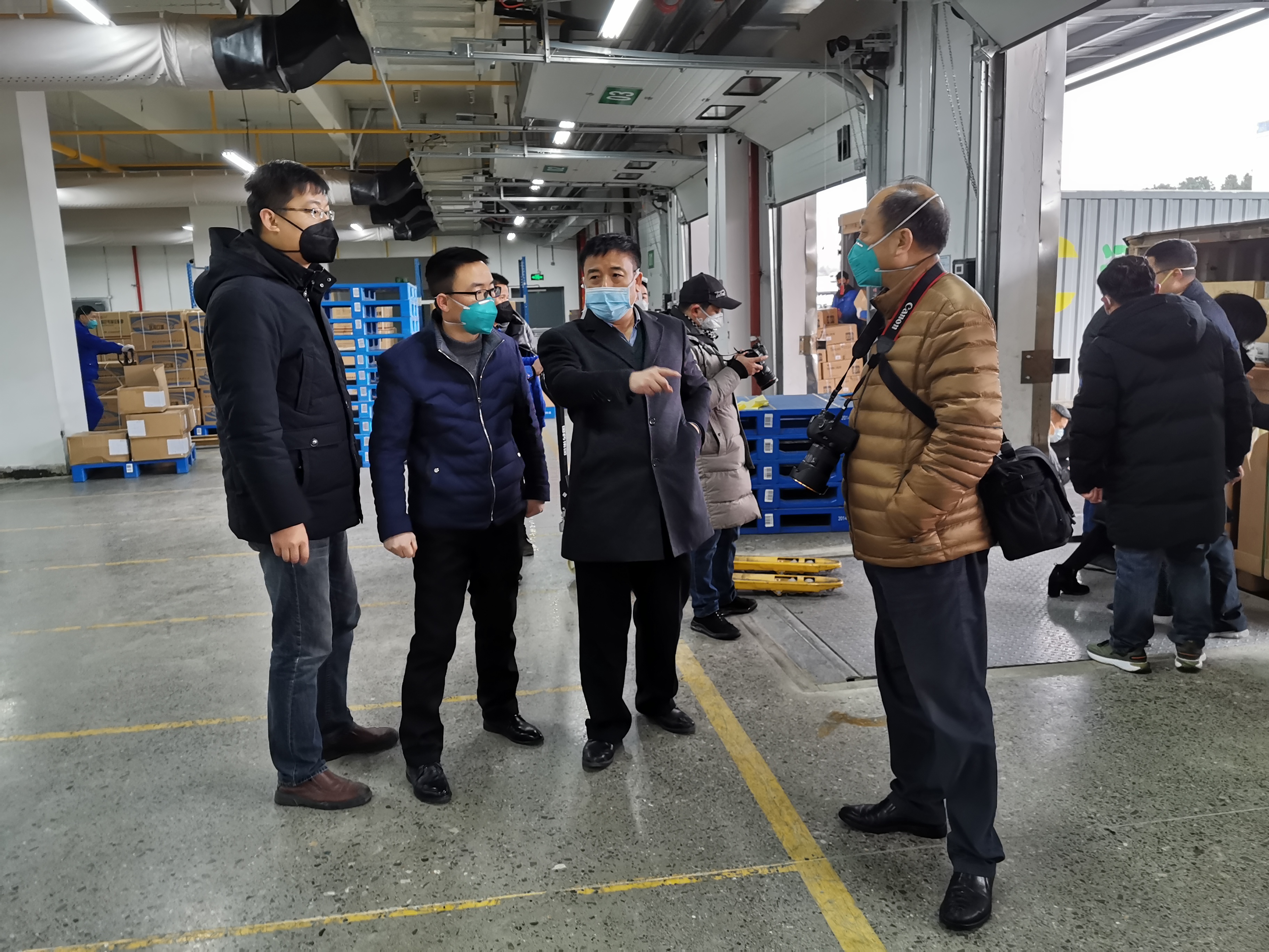 抗击疫情，武汉医药行业在行动